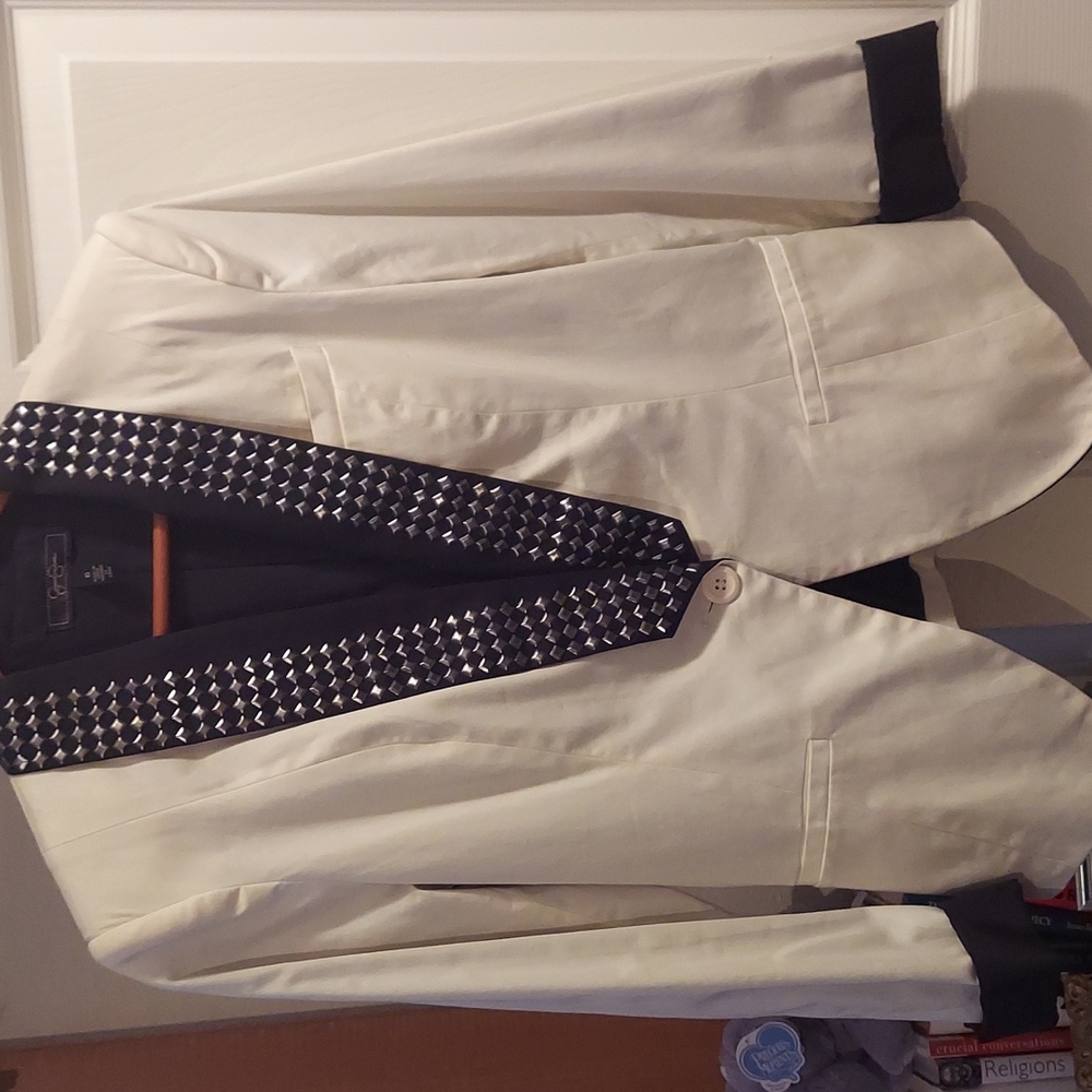 Jessica Simpson tuxedo blazer